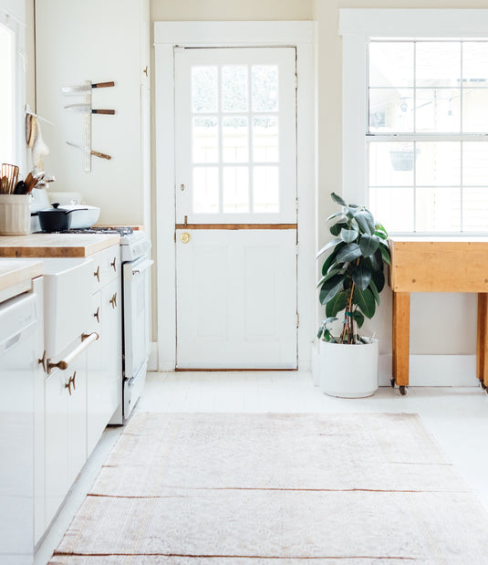 Area Rug or Runner Rug: Which is Best for Kitchen Décor?