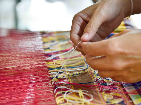 Traditional, Modern or Transitional Rug, which is Best for Home Décor?