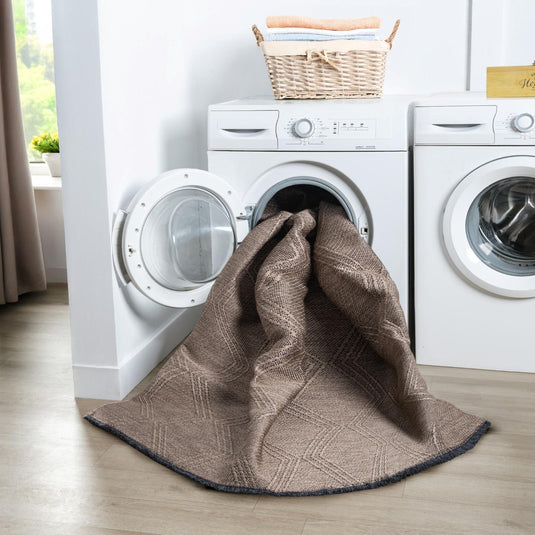 Modern Farmhouse 1942 Diamond Pattern Washable Area Rug