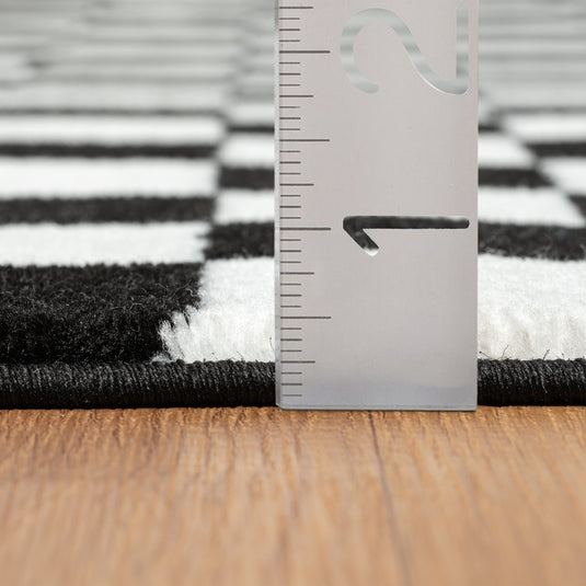 black-checkered-area-rug
