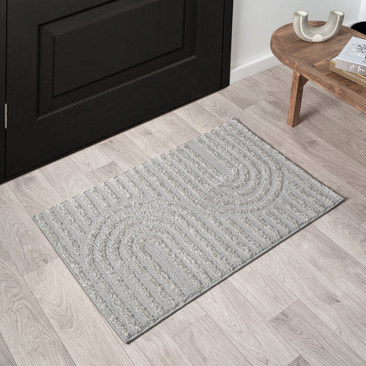 geometric-wavy-silver-entryway-area-rug
