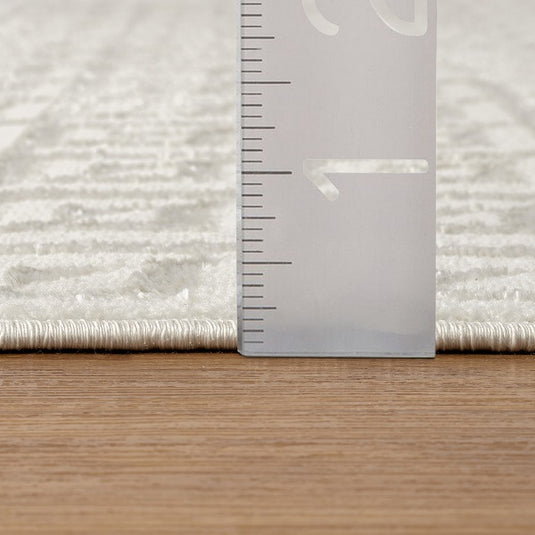 geometric-metallic-cream-area-rug