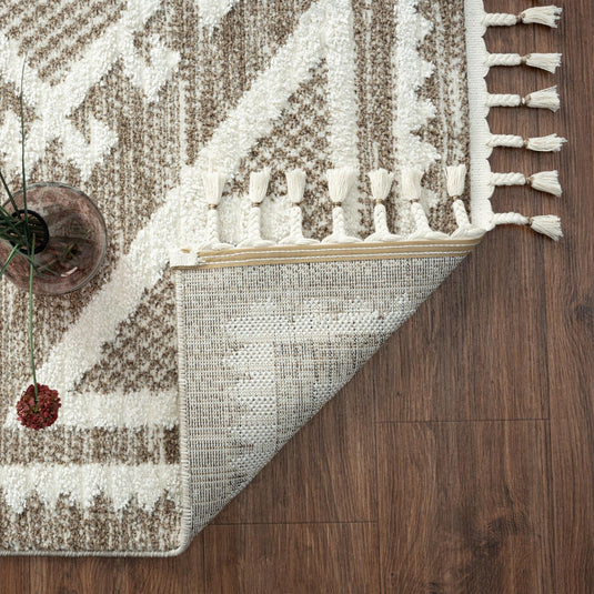 Geometric-area-rug-brown
