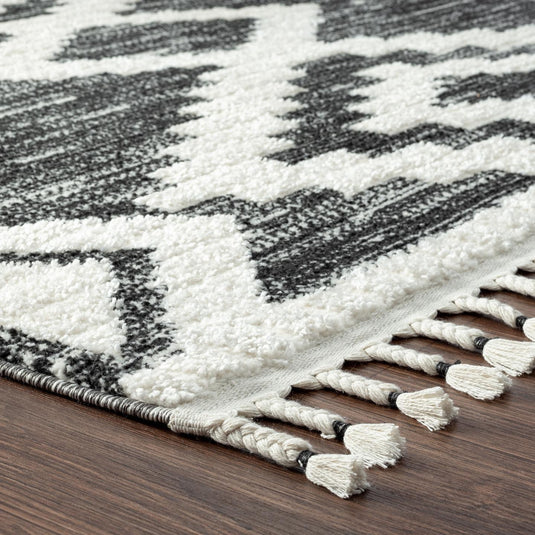 Geometric-rugs-black