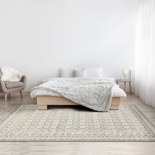 Gray-Bedroom-Geometric-Rug