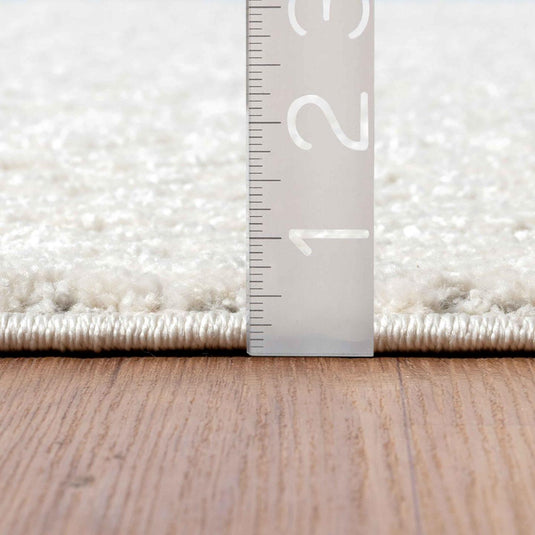 Traditional Tribal Cream 135 Area Rug