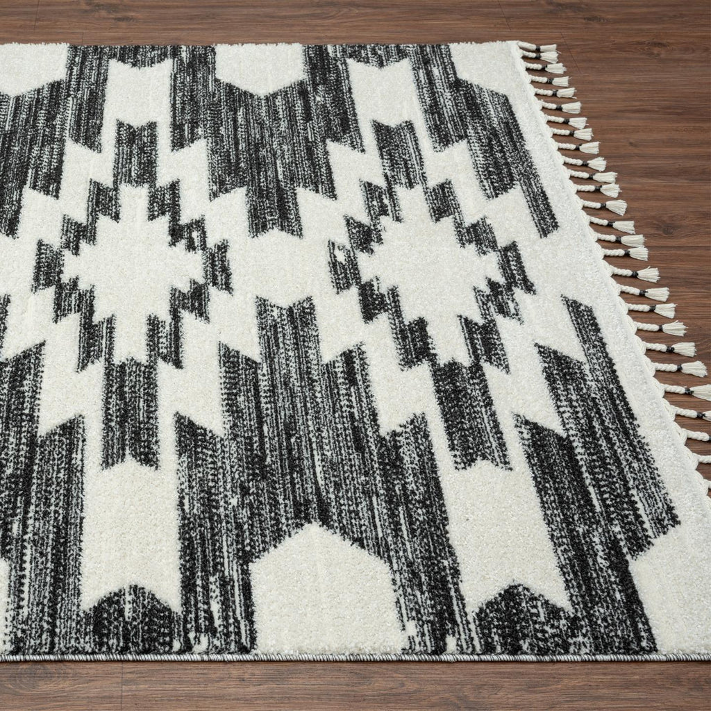 black-geometric-rug