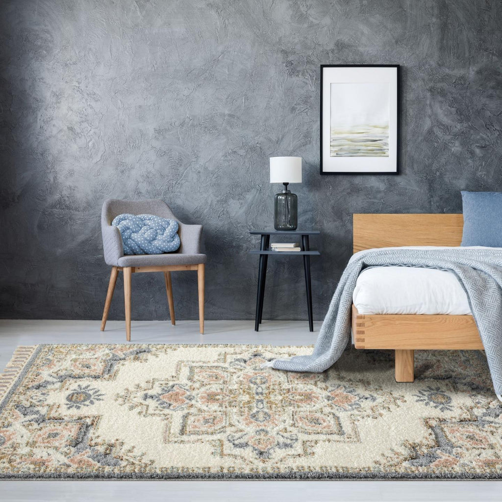 cream-bedroom-oriental-rug