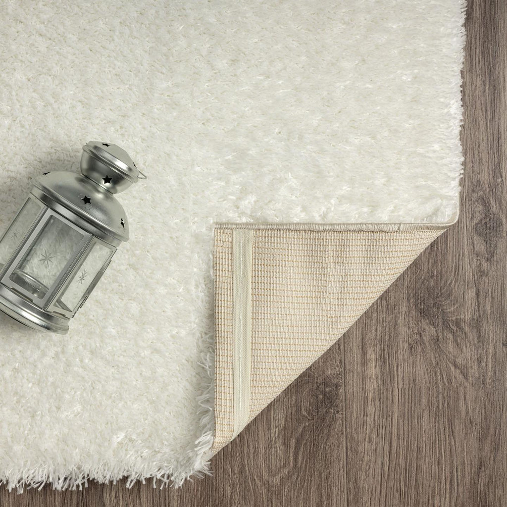 white-plush-rug